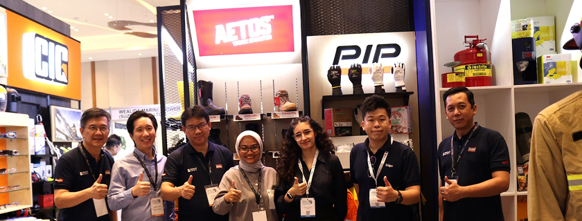 The 7th Indonesia Marine & Offshore Expo (IMOX) 2024 Maritime Business Exhibition and Forum was officially opened at the Radisson Golf & Convention Center Sukajadi, Batam, on Wednesday, July 31 2024.